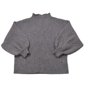 Line and Dot Ribbed Sweater with Puff Sleeve, Size Medium